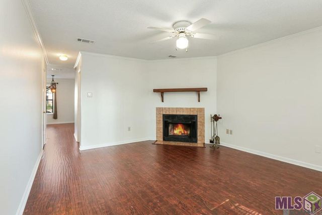 4625 Parkoaks Dr, Baton Rouge, LA 70816