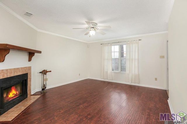 4625 Parkoaks Dr, Baton Rouge, LA 70816