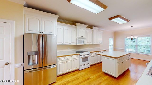 203 Sevendales Drive, Goldsboro, NC 27534