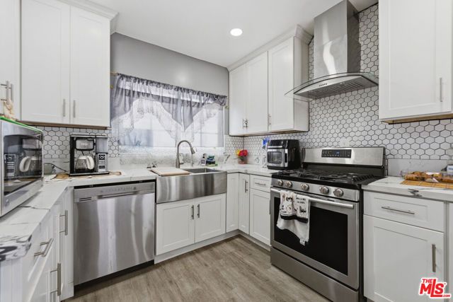 642 W 95th Street, Los Angeles, CA 90044