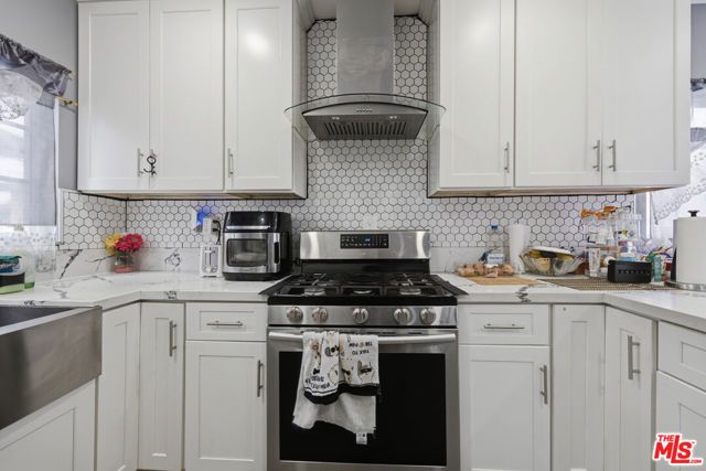 642 W 95th Street, Los Angeles, CA 90044