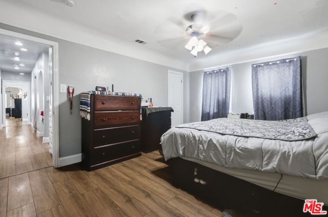 642 W 95th Street, Los Angeles, CA 90044