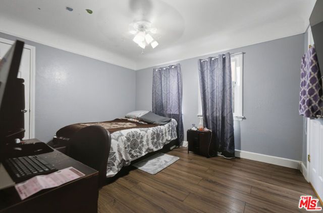 642 W 95th Street, Los Angeles, CA 90044