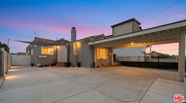 642 W 95th Street, Los Angeles, CA 90044
