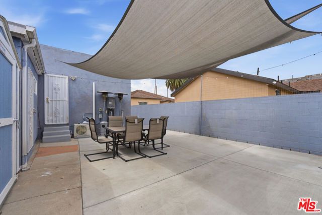 642 W 95th Street, Los Angeles, CA 90044