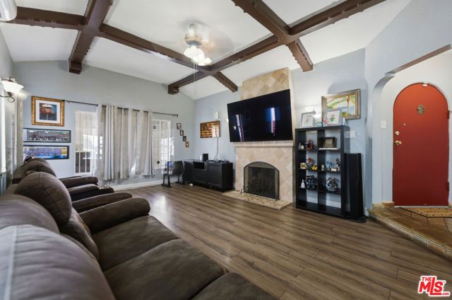 642 W 95th Street, Los Angeles, CA 90044