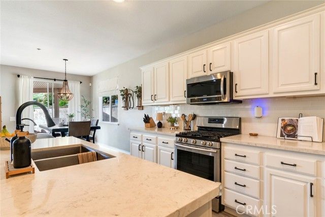 7586 Vista Alegre, Highland, CA 92346