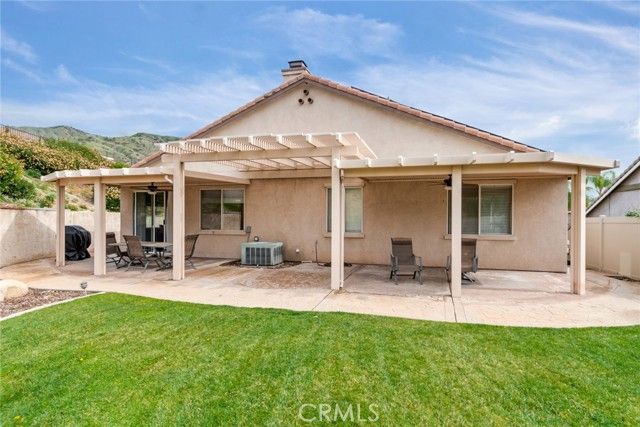 7586 Vista Alegre, Highland, CA 92346