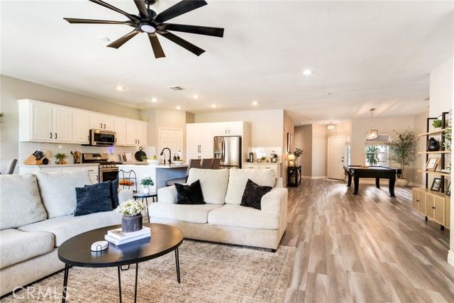 7586 Vista Alegre, Highland, CA 92346