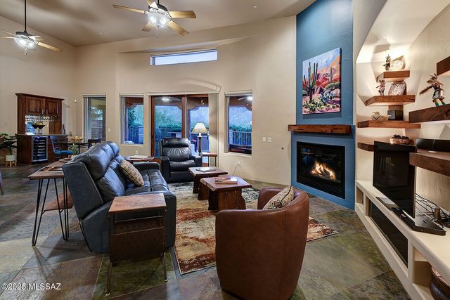 11158 N Pusch Ridge Vistas Drive, Oro Valley, AZ 85737