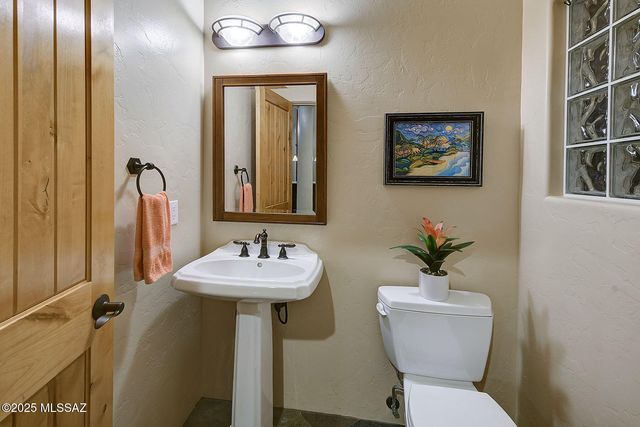 11158 N Pusch Ridge Vistas Drive, Oro Valley, AZ 85737