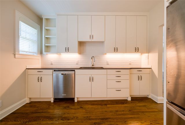 2837 Hemphill Street 202, Fort Worth, TX 76110