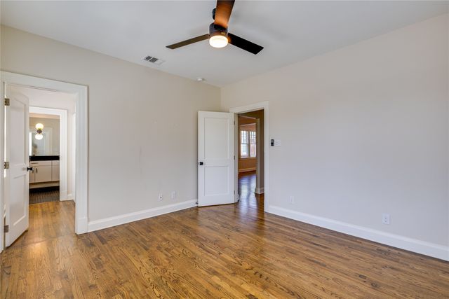 2837 Hemphill Street 202, Fort Worth, TX 76110