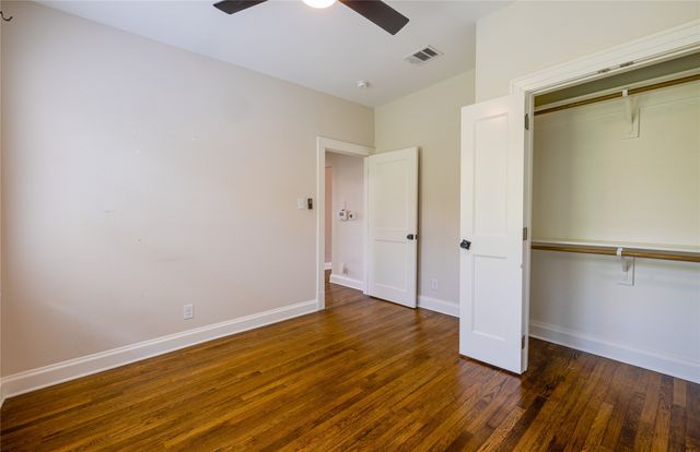 2837 Hemphill Street 202, Fort Worth, TX 76110