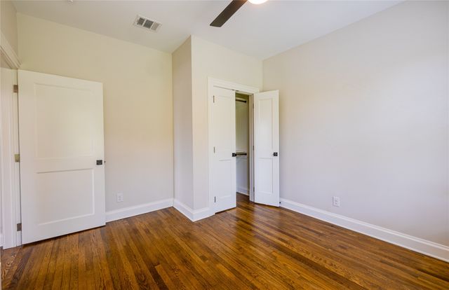 2837 Hemphill Street 202, Fort Worth, TX 76110