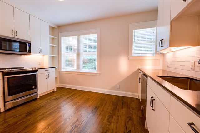 2837 Hemphill Street 202, Fort Worth, TX 76110