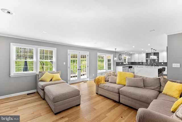 21247 SMOKEHOUSE CT, Ashburn, VA 20147