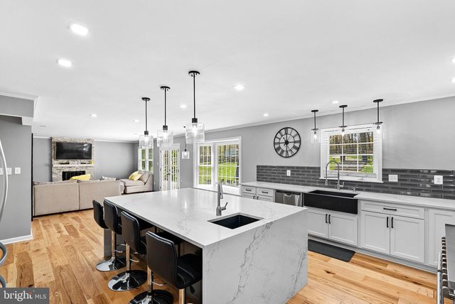 21247 SMOKEHOUSE CT, Ashburn, VA 20147