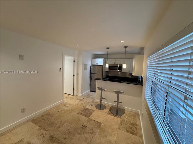 901 SE 2nd Court 3, Fort Lauderdale, FL 33301