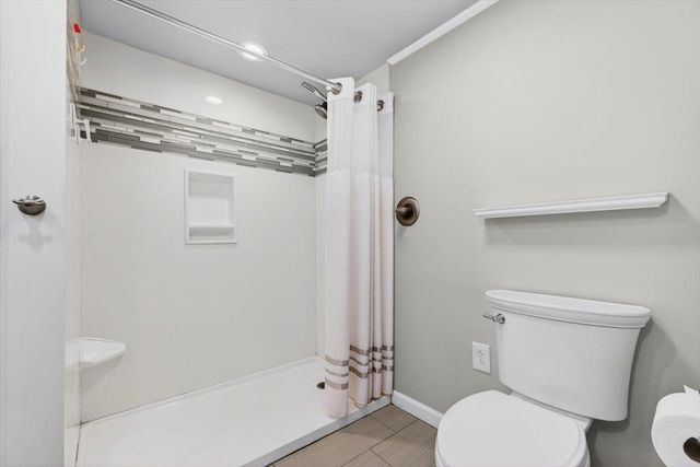 933 Perrin Dr., North Myrtle Beach, SC 29582