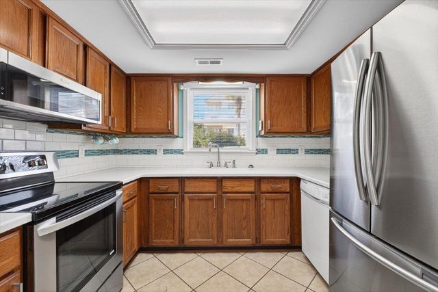 933 Perrin Dr., North Myrtle Beach, SC 29582