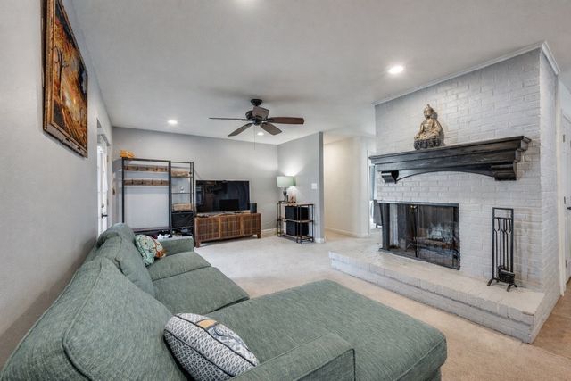 9835 Estate Lane, Dallas, TX 75238