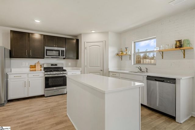 938 Equine Drive, Roebuck, SC 29376