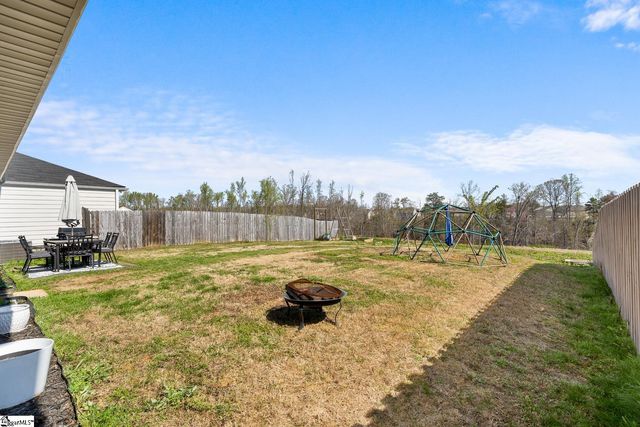 938 Equine Drive, Roebuck, SC 29376