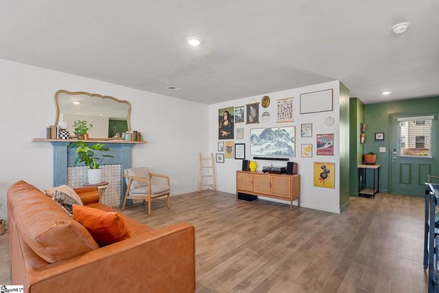 938 Equine Drive, Roebuck, SC 29376