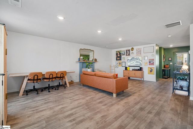 938 Equine Drive, Roebuck, SC 29376