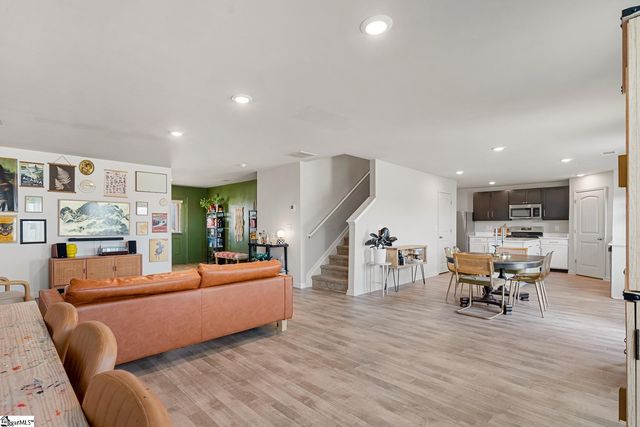 938 Equine Drive, Roebuck, SC 29376