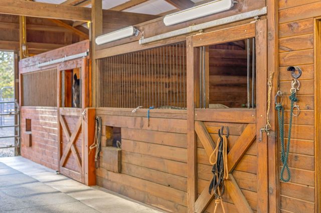 15624 National Forest Lane, Sisters, OR 97759