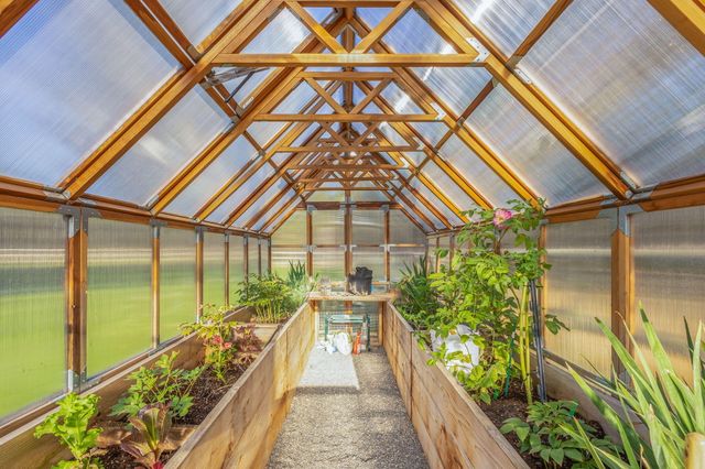 15624 National Forest Lane, Sisters, OR 97759