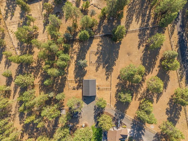 15624 National Forest Lane, Sisters, OR 97759