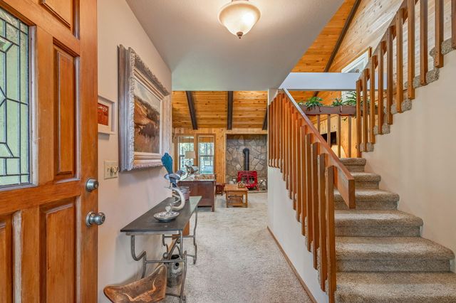 15624 National Forest Lane, Sisters, OR 97759