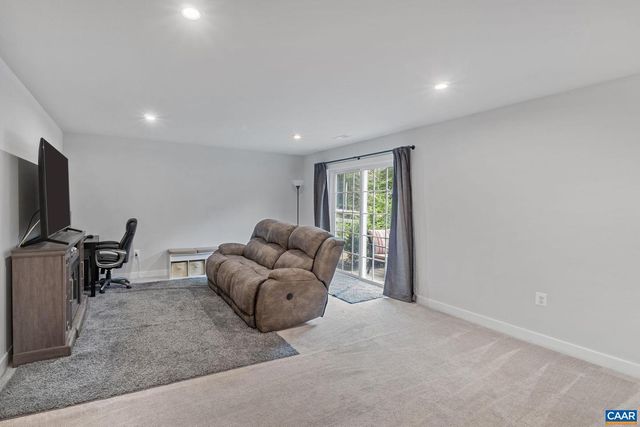 114 ISLAND HILL RD, Palmyra, VA 22963