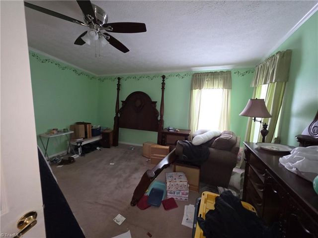 108 carr Street, Jonesville, NC 28642