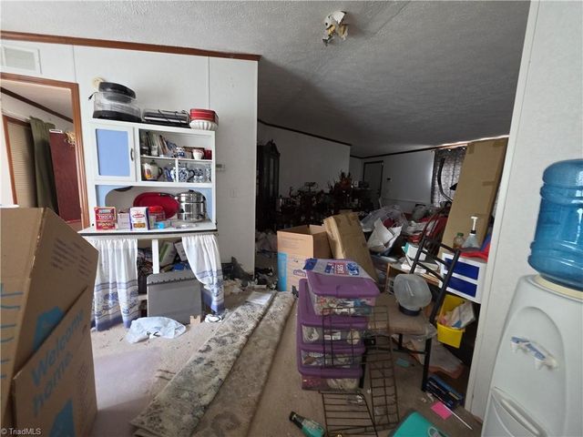 108 carr Street, Jonesville, NC 28642