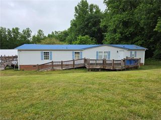 108 carr Street, Jonesville, NC 28642