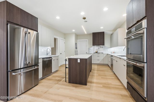 14 Norwood Court, West Long Branch, NJ 07764