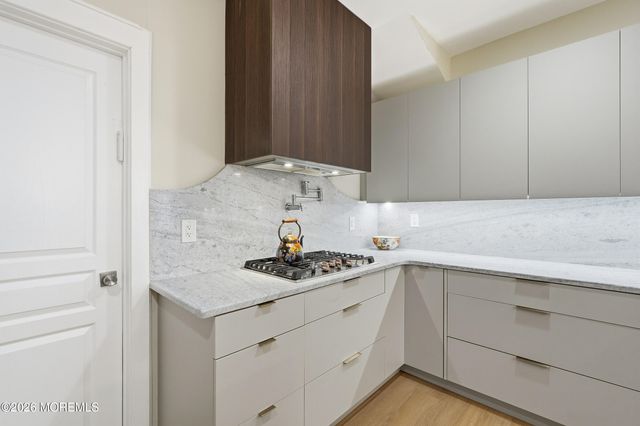 14 Norwood Court, West Long Branch, NJ 07764