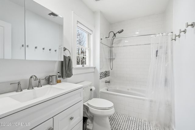 14 Norwood Court, West Long Branch, NJ 07764