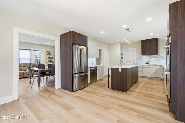 14 Norwood Court, West Long Branch, NJ 07764