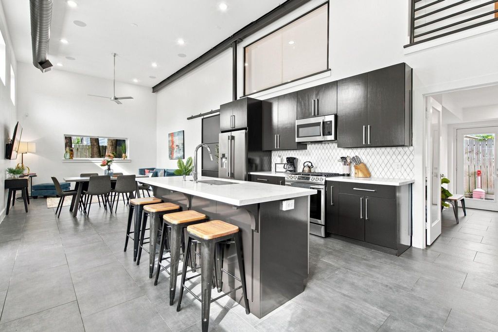 109 Bryan Street, Houston, TX 77011