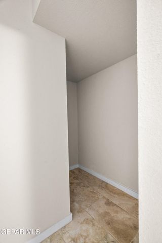 2041 Blue Valley Avenue, Socorro, TX 79927