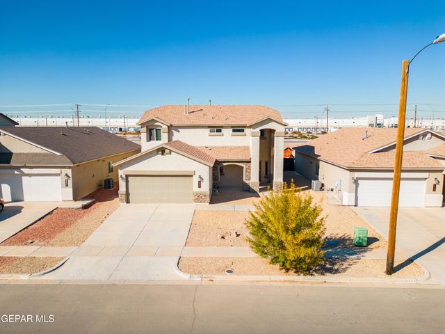 2041 Blue Valley Avenue, Socorro, TX 79927