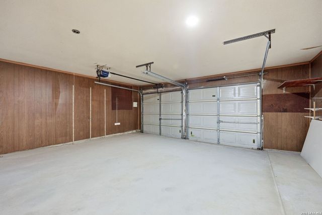 5606 Ponderosa Dr, San Antonio, TX 78240