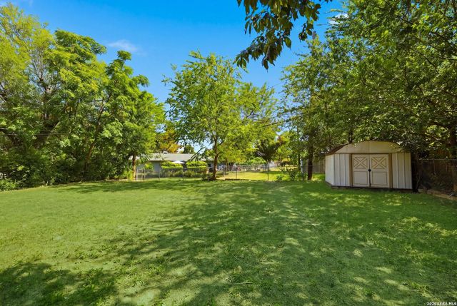 5606 Ponderosa Dr, San Antonio, TX 78240