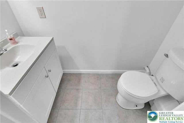 5140 Route 873, North Whitehall Twp, PA 18078