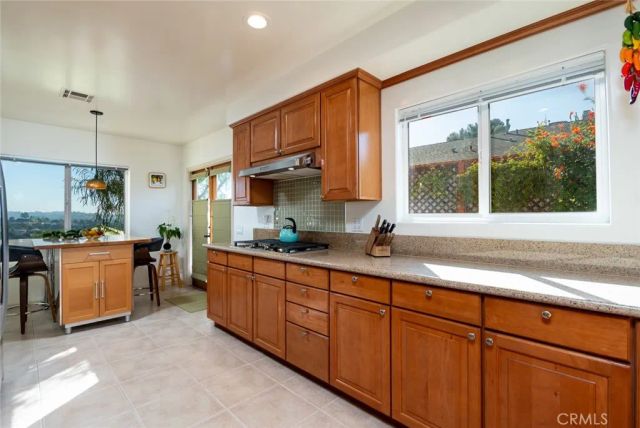 1404 Corona Drive, Glendale, CA 91205